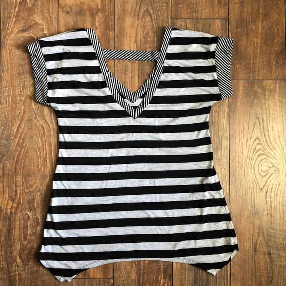 Licorice T-shirt - Picture 3 of 3